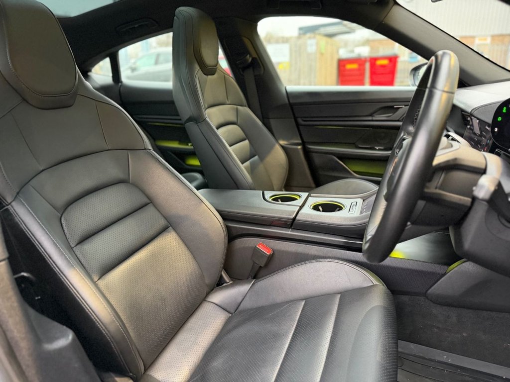 Used Porsche Taycan 2021 for sale - 77227552: Photo 17