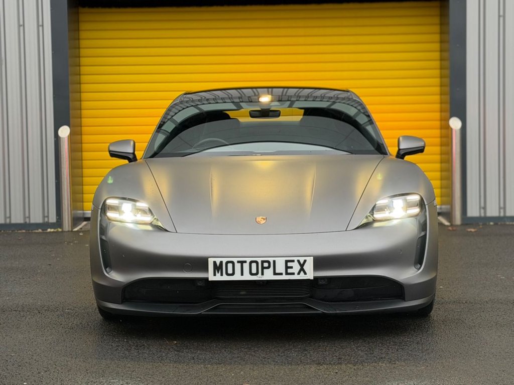 Used Porsche Taycan 2021 for sale - 77227552: Photo 4