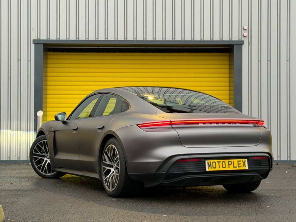 Used Porsche Taycan 2021 for sale - 77227552: Photo 9