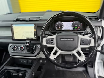 Used Land Rover Defender 2023 for sale - 78805739: Photo