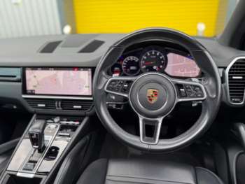 Used Porsche Cayenne 2021 for sale - 74990017: Photo