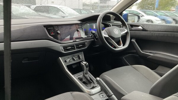 Used Volkswagen Polo 2023 for sale - 76092006: Photo 2
