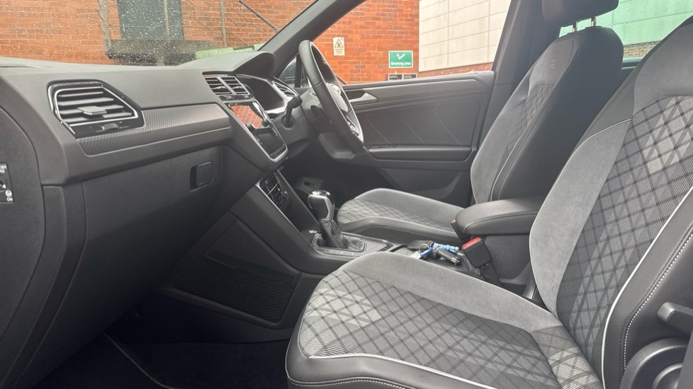 Used Volkswagen Tiguan 2022 for sale - 76766368: Photo 28