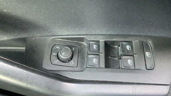 Used Volkswagen Polo 2022 for sale - 76112365: Photo 34