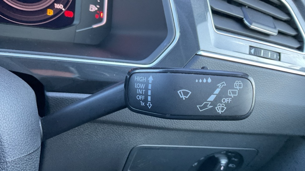 Used Volkswagen Tiguan 2022 for sale - 76773064: Photo 32