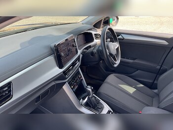 Used Volkswagen T-Roc 2022 for sale - 75440096: Photo