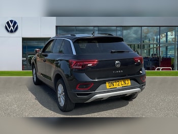 Used Volkswagen T-Roc 2022 for sale - 75440096: Photo