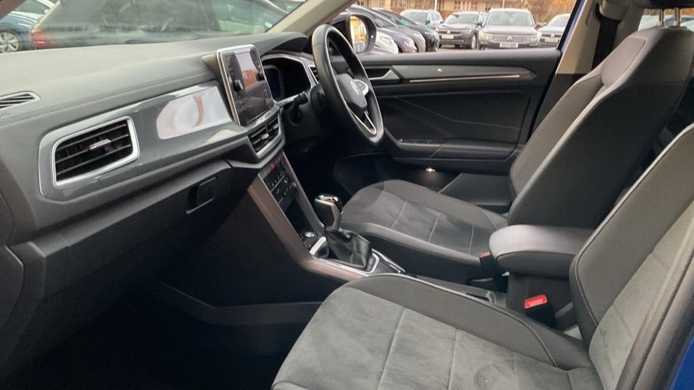 Used Volkswagen T-Roc 2022 for sale - 76635570: Photo 28