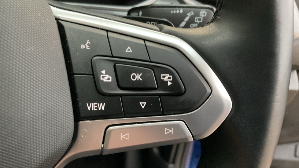 Used Volkswagen T-Roc 2022 for sale - 76635570: Photo 30