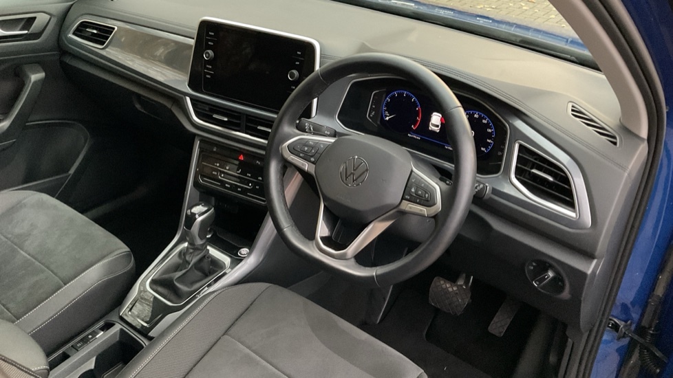 Used Volkswagen T-Roc 2022 for sale - 76635570: Photo 6