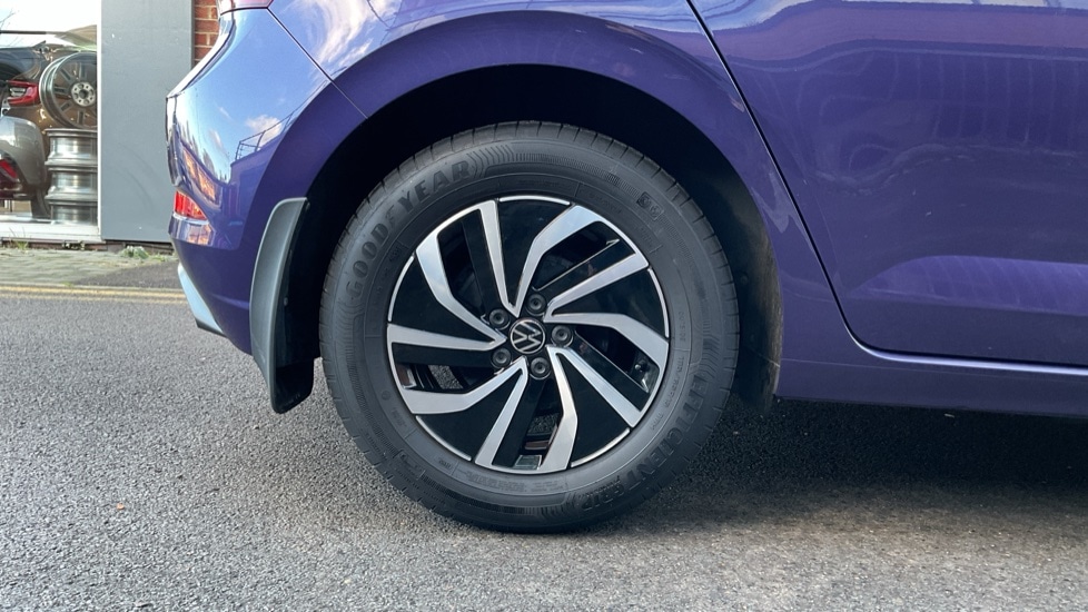 Used Volkswagen Polo 2023 for sale - 76766180: Photo 5