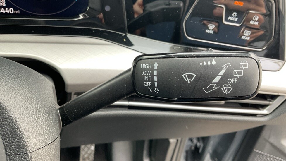 Used Volkswagen Golf 2023 for sale - 76018177: Photo 32