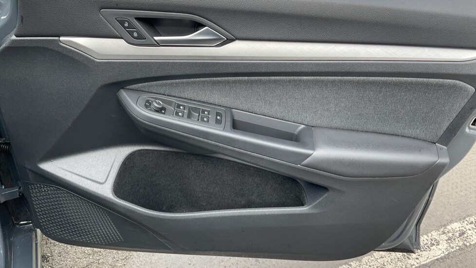 Used Volkswagen Golf 2023 for sale - 76018177: Photo 37