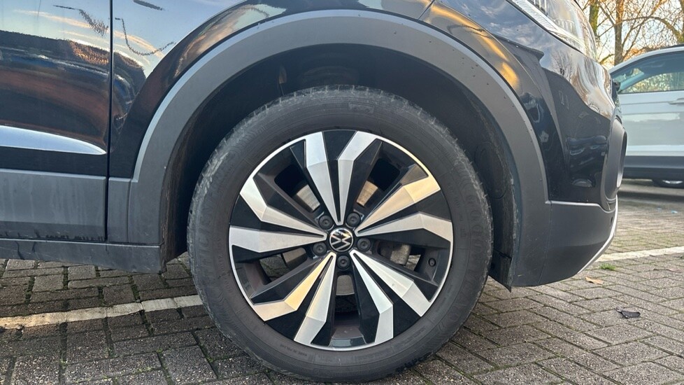 Used Volkswagen T-Cross 2023 for sale - 76851265: Photo 20