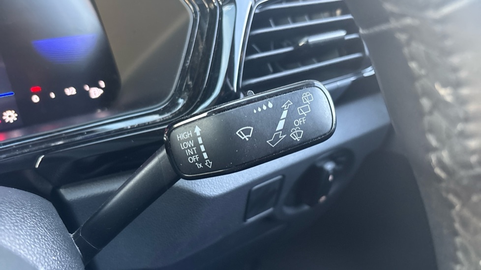 Used Volkswagen T-Cross 2023 for sale - 76851265: Photo 28