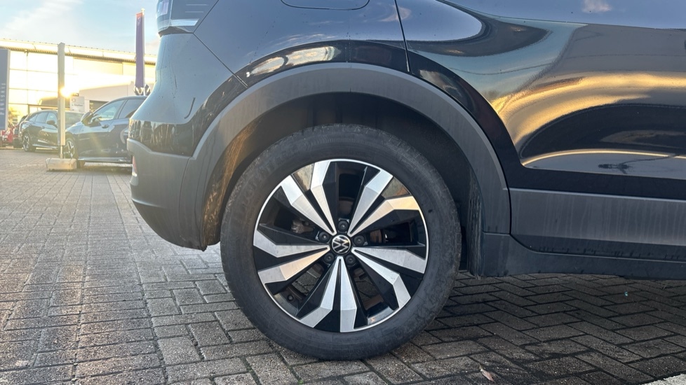 Used Volkswagen T-Cross 2023 for sale - 76851265: Photo 5