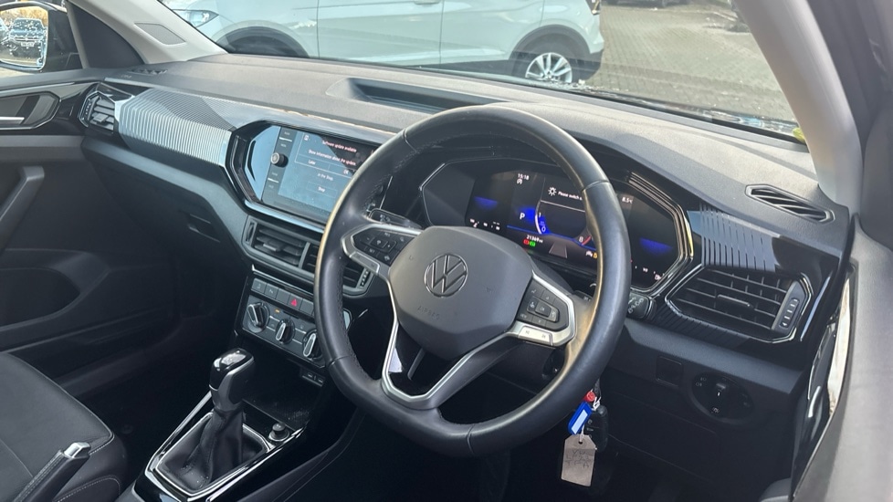 Used Volkswagen T-Cross 2023 for sale - 76851265: Photo 6