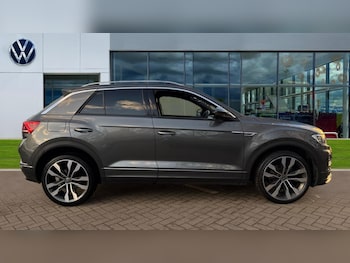 Used Volkswagen T-Roc 2021 for sale - 76954283: Photo