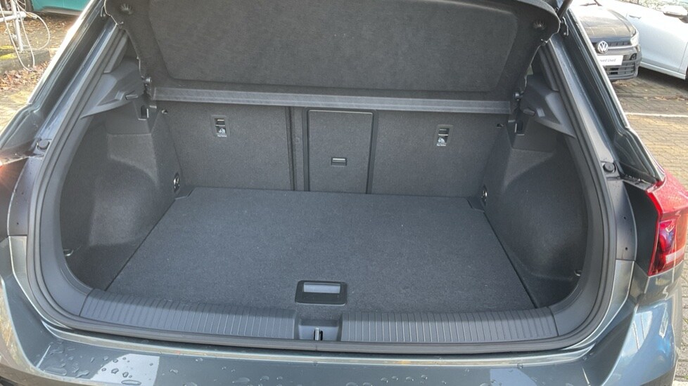 Used Volkswagen T-Roc 2025 for sale - 75522176: Photo 16