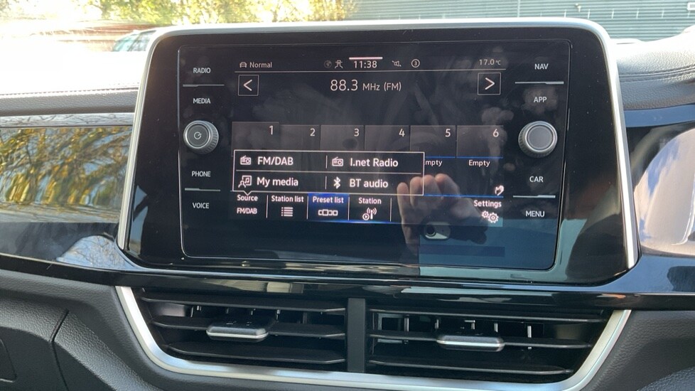 Used Volkswagen T-Roc 2025 for sale - 75522176: Photo 25