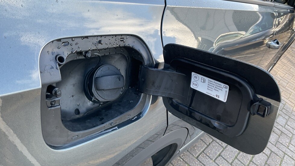 Used Volkswagen T-Roc 2025 for sale - 75522176: Photo 29