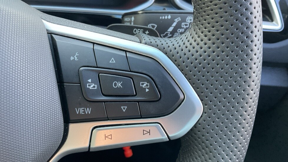 Used Volkswagen T-Roc 2025 for sale - 75522176: Photo 30