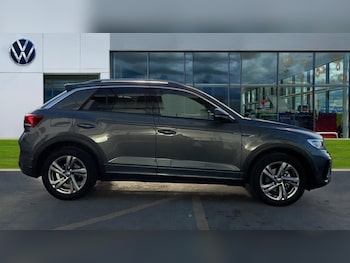 Used Volkswagen T-Roc 2025 for sale - 75522176: Photo
