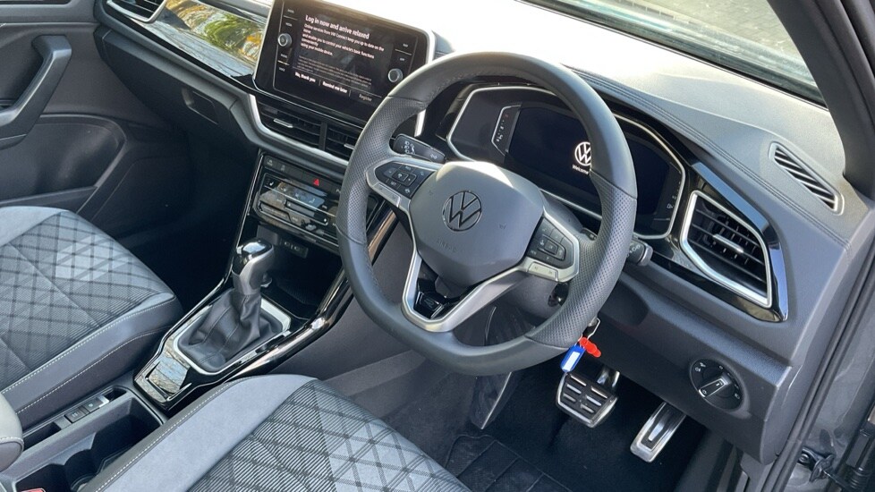 Used Volkswagen T-Roc 2025 for sale - 75522176: Photo 6