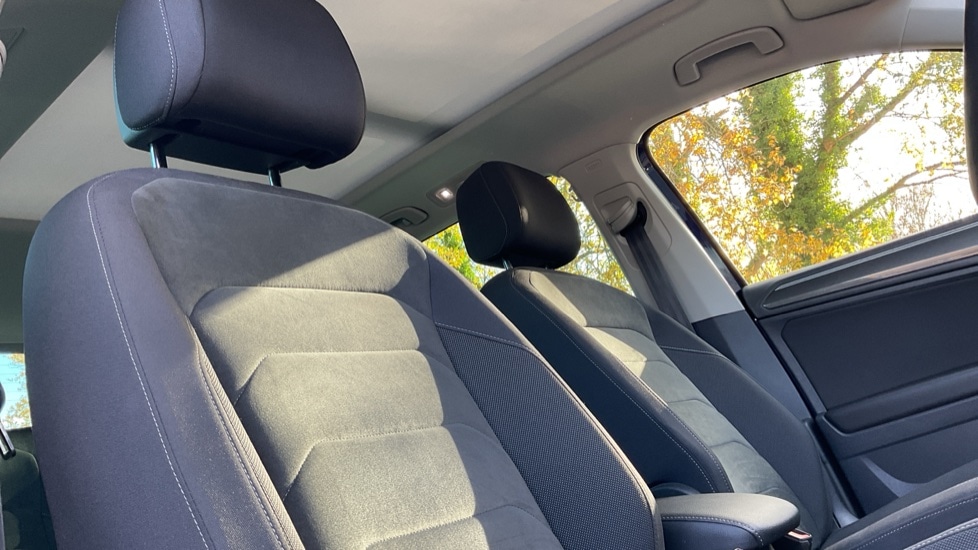 Used Volkswagen Tiguan 2020 for sale - 76731456: Photo 38