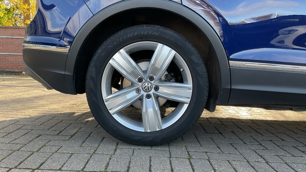 Used Volkswagen Tiguan 2020 for sale - 76731456: Photo 5