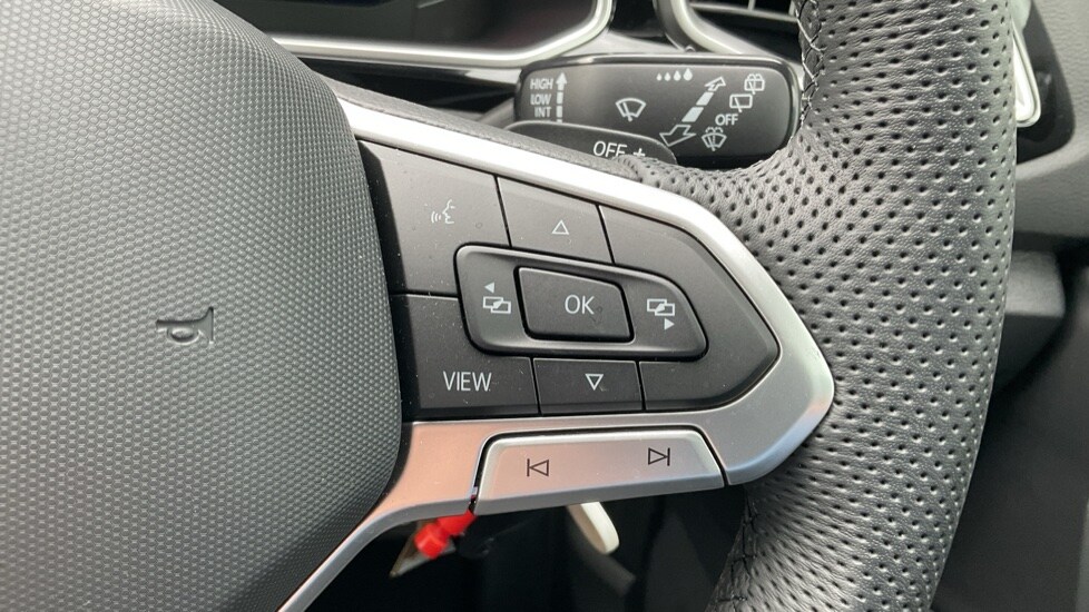 Used Volkswagen T-Roc 2025 for sale - 75874126: Photo 30