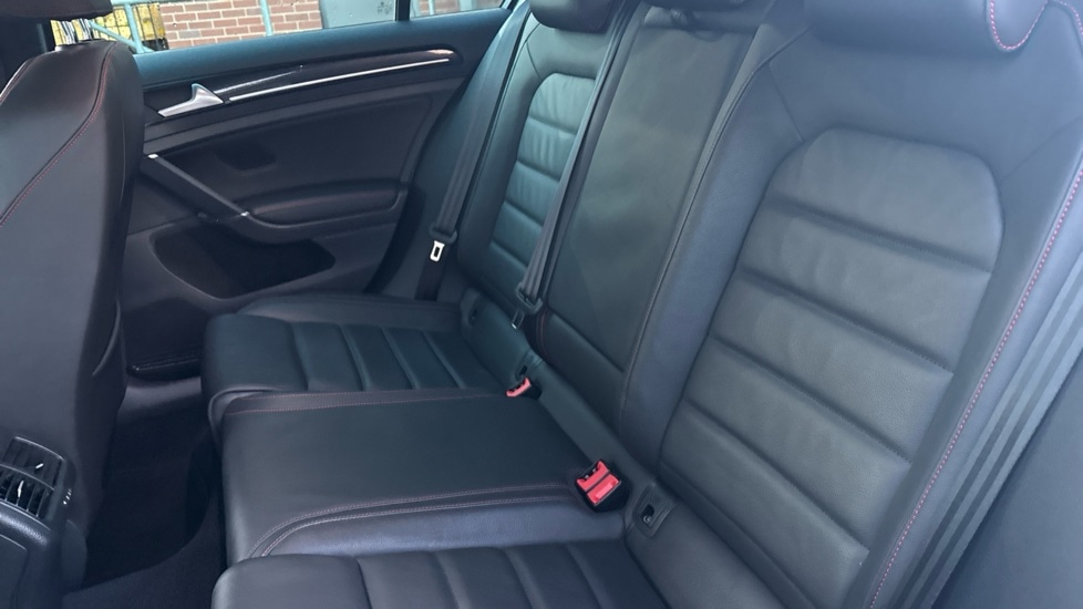 Used Volkswagen Golf 2017 for sale - 76766178: Photo 15