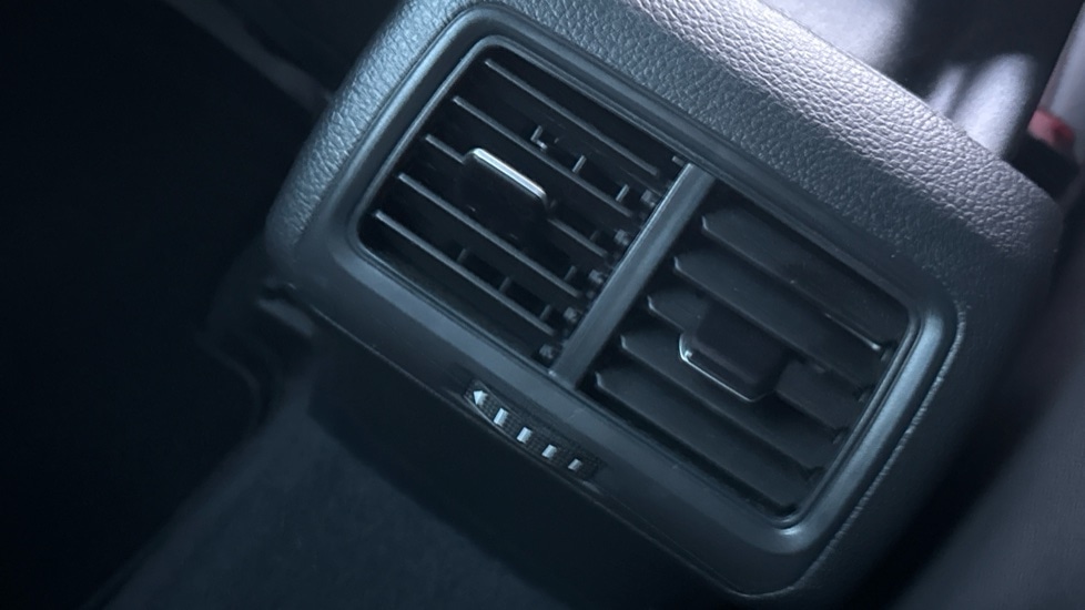 Used Volkswagen Golf 2017 for sale - 76766178: Photo 33