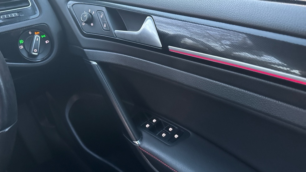 Used Volkswagen Golf 2017 for sale - 76766178: Photo 36