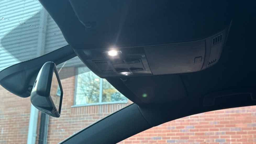 Used Volkswagen Golf 2017 for sale - 76766178: Photo 37