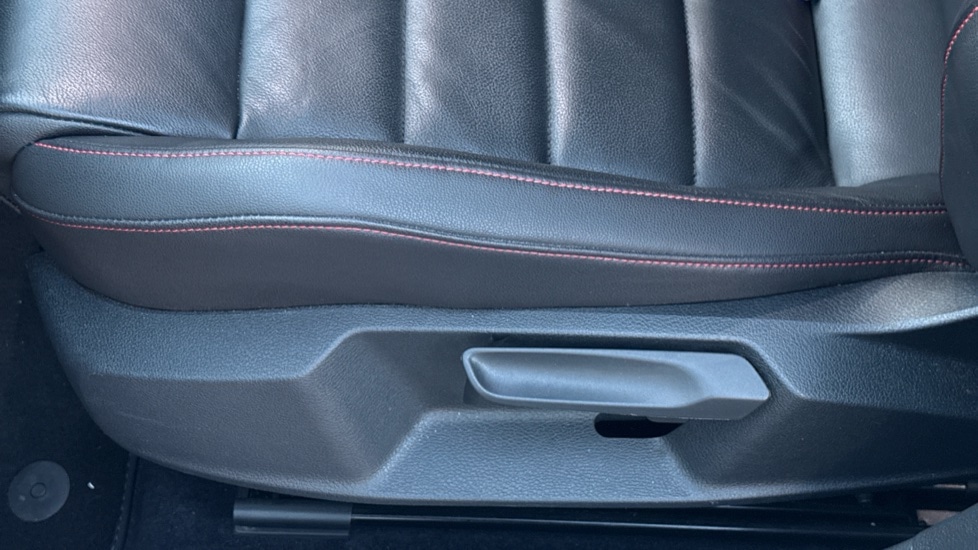 Used Volkswagen Golf 2017 for sale - 76766178: Photo 38