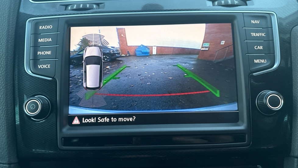 Used Volkswagen Golf 2017 for sale - 76766178: Photo 41