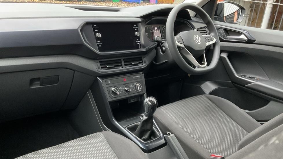 Used Volkswagen T-Cross 2021 for sale - 76977876: Photo 2