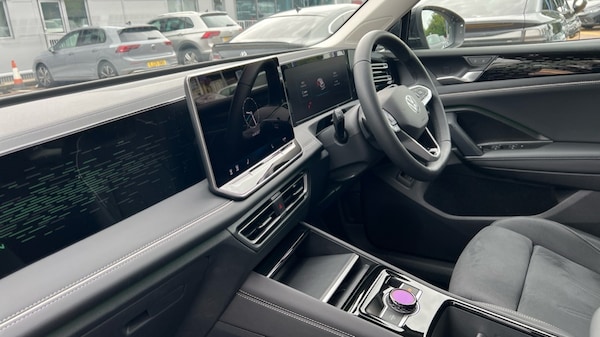 Used Volkswagen Tiguan 2025 for sale - 75715289: Photo 2