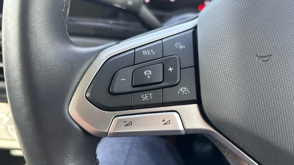 Used Volkswagen Polo 2022 for sale - 76092030: Photo 35