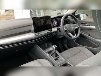 Used Volkswagen Golf 2024 for sale - 75886832: Photo