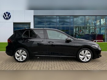 Used Volkswagen Golf 2024 for sale - 75886832: Photo
