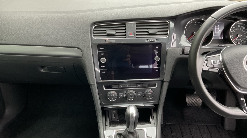 Used Volkswagen Golf 2017 for sale - 76191055: Photo 13