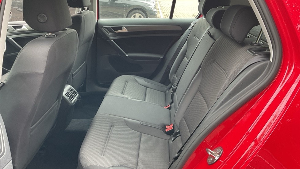 Used Volkswagen Golf 2017 for sale - 76191055: Photo 15