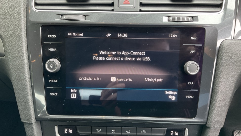 Used Volkswagen Golf 2017 for sale - 76191055: Photo 22