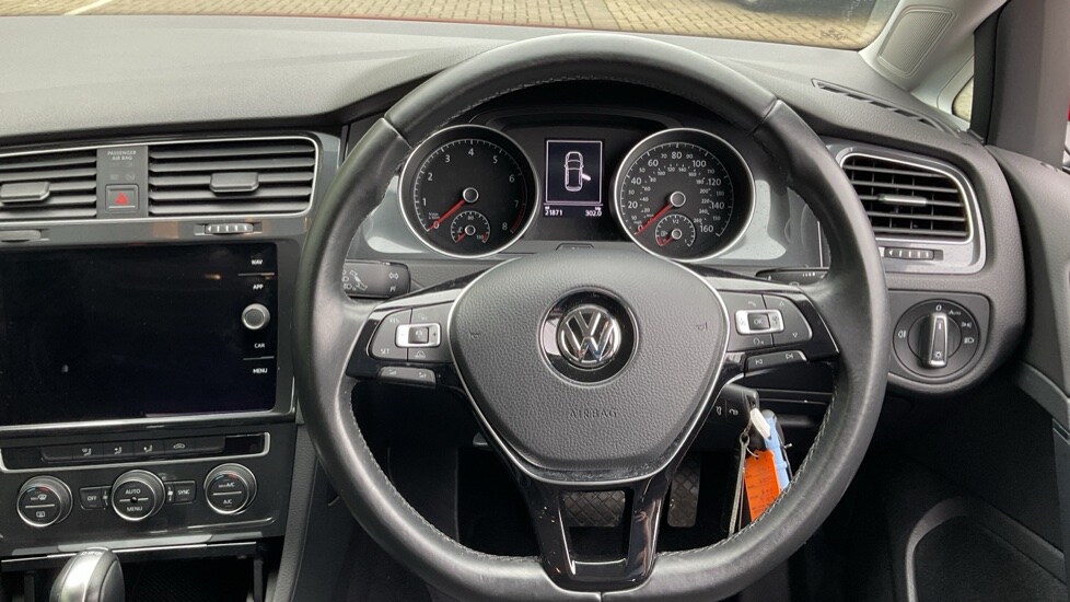 Used Volkswagen Golf 2017 for sale - 76191055: Photo 27