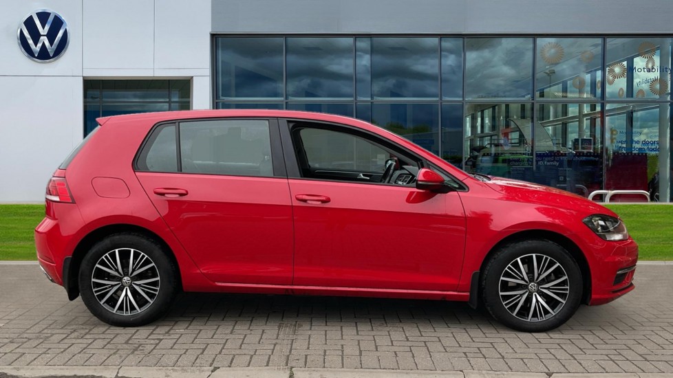 Used Volkswagen Golf 2017 for sale - 76191055: Photo 4