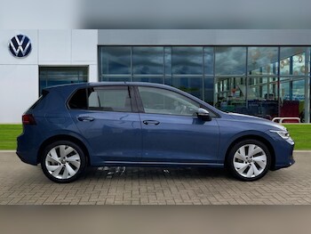 Used Volkswagen Golf 2024 for sale - 75886900: Photo