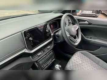 Used Volkswagen T-Cross 2024 for sale - 75722244: Photo