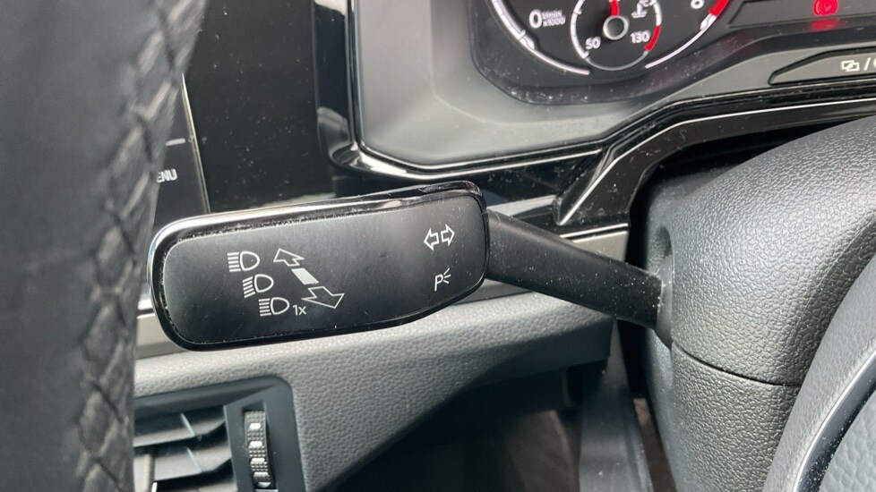 Used Volkswagen Polo 2021 for sale - 76015240: Photo 33